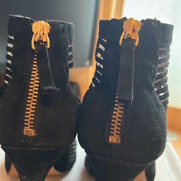 Nine West booties - Picture 3 of 4